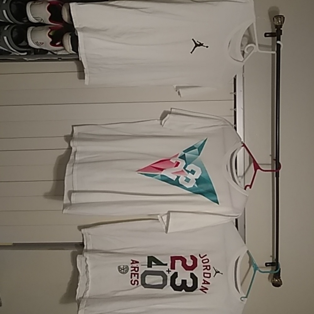 Clothes - Picture 4 of 5